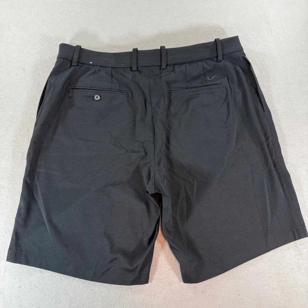 Nike Dri-FIT Golf Shorts Mens 38 Black Flat Front Performance Stretch Activewear